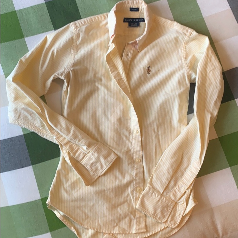 Never worn Ralph Lauren oxford button down size 0